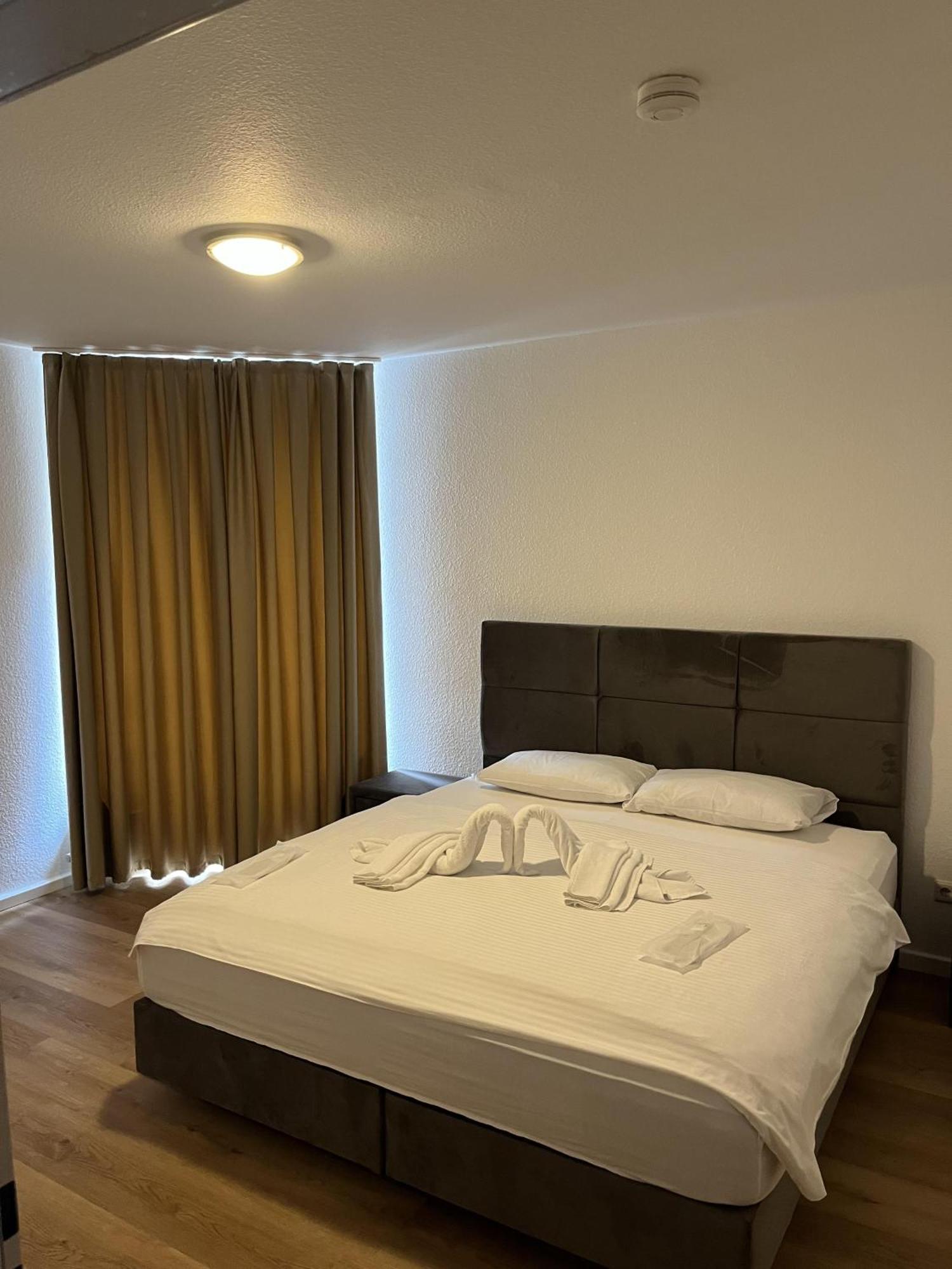 Bayrischer Hof クレーフェルト 部屋 写真
